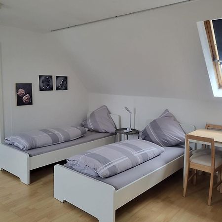 A&V Apartments Gemuetliche Rheinblick Wohnung Apt Daisy Duisbourg Extérieur photo