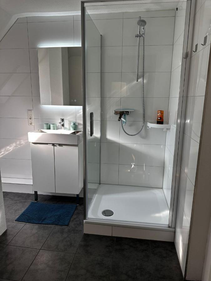 A&V Apartments Gemuetliche Rheinblick Wohnung Apt Daisy Duisbourg Extérieur photo