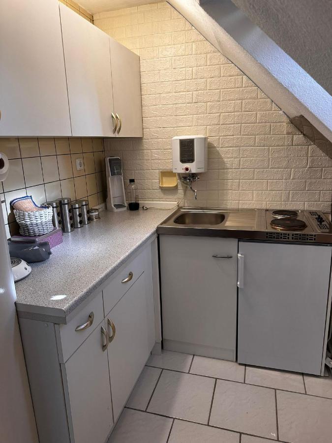 A&V Apartments Gemuetliche Rheinblick Wohnung Apt Daisy Duisbourg Extérieur photo