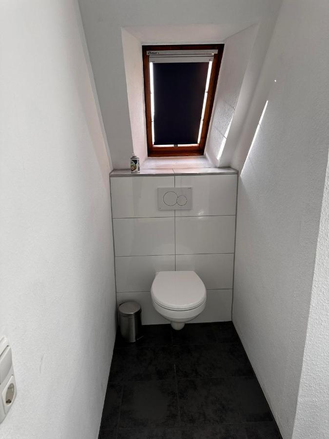 A&V Apartments Gemuetliche Rheinblick Wohnung Apt Daisy Duisbourg Extérieur photo